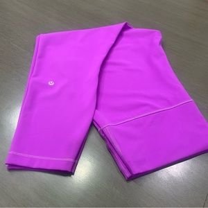 Lululemon Wunder Train HR Tight 25” size 18